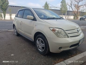 где взять авто в рассрочку: Toyota ist: 2004 г., 1.3 л, Автомат, Бензин, Хетчбек