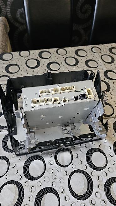 prado şiti: Toyota Land Cruiser Prado 150 üçün orijinal multimedia başlığı (baş — 2