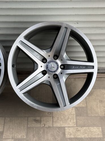 Диски: Литые Диски R 18 AMG, Комплект, отверстий - 5, Б/у — 9