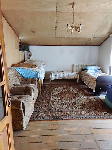 Həyət evləri və villaların satışı: Bileceride həyət evi satılırgeniş həyətli, ayrıca darvazalı Həyət — 14