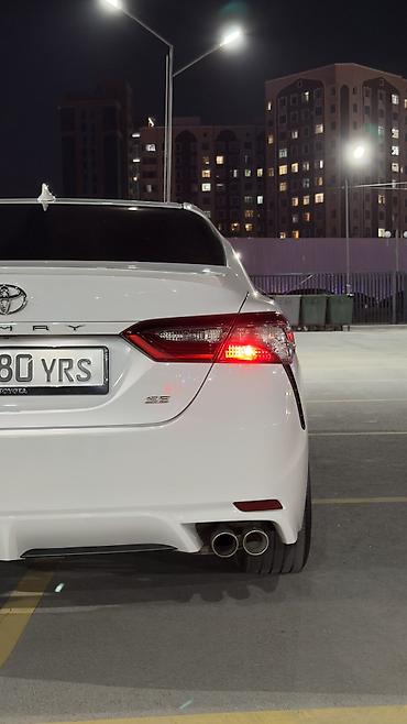 дачики: Toyota Camry: 2021 г., 2.5 л, Автомат, Бензин, Седан — 7