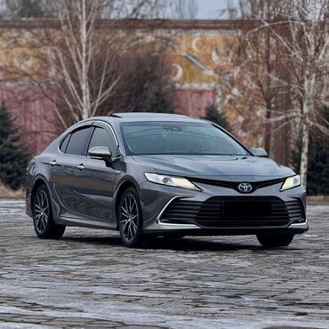 Toyota: Toyota Camry: 2021 г., 2.5 л, Типтроник, Гибрид, Седан