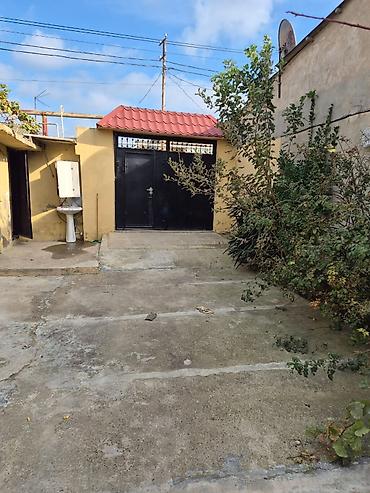 Həyət evləri və villaların satışı: Həyət evi satılır/ Xüsusiyyətlər: - Kürsülü, monolit-fundamentli — 4