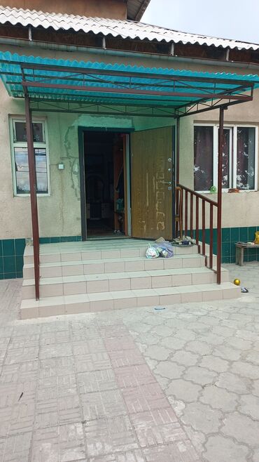 1 комнатный дом в Кыргызстан | Долгосрочная аренда квартир: 88 м², 5 комнат, Свежий ремонт С мебелью