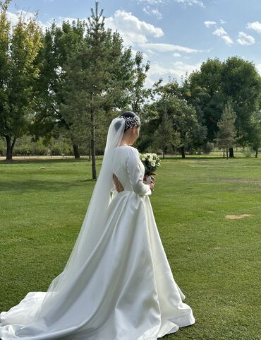 свадебный платье украинский: Продаю свадебное платье, сшила на заказ, качественный материал