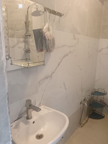 Uzunmüddətli kirayə evlər: Masazirda yeni tikili evdir komunal 300manata daxildir ev esyalidir — 9