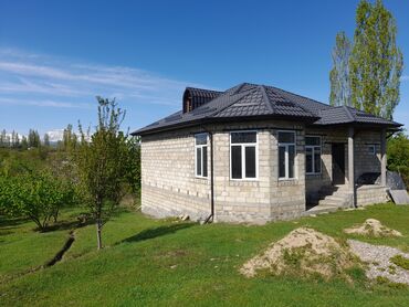 şamaxıda evlərin satışı: 3 otaqlı, 120 kv. m, Kredit yoxdur, Təmirsiz