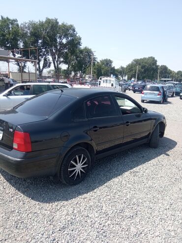 машина смитта: Volkswagen Passat: 2000 г., 2.3 л, Автомат, Бензин, Седан