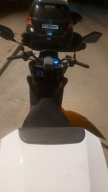 Скутеры: Макси-скутер 180 куб. см, Бензин, Б/у — 4