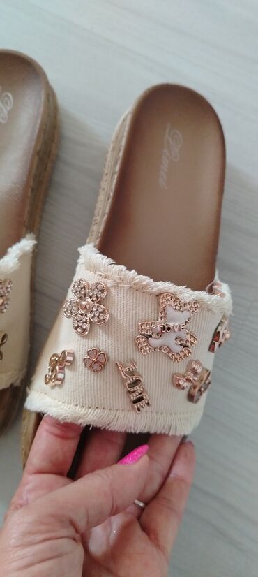 Papuče: Modne papuče, Adidas, 40 na lalafo.rs Papuče: Modne papuče, Adidas, 40