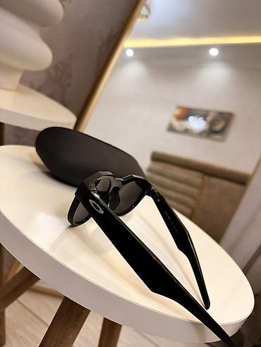 cəkmə: Yep Yeni Oakley Meta HSTN smart eynək. Cox az istifade olunub yeni — 6