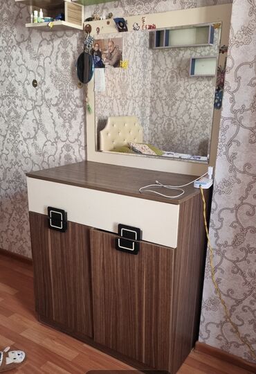 шкаф с замком: İşlənmiş, Açılan, 2 qapılı Düz dolab