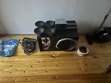 sabvufee: Avtomobil üçün audio sistem dəsti Tərkib: - Sabvufer qutusu: ön — 4