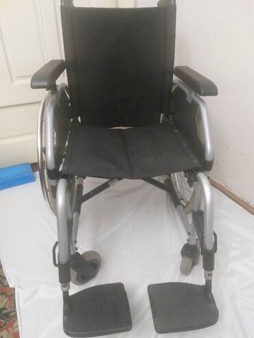 Invalidska kolica: Nemacka aluminijumska invalidska kolica poznate marke MEYRA, noviji — 2