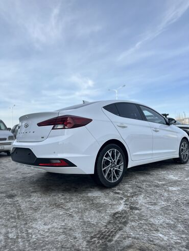 Hyundai: Hyundai Avante: 2019 г., 1.6 л, Типтроник, Бензин, Седан