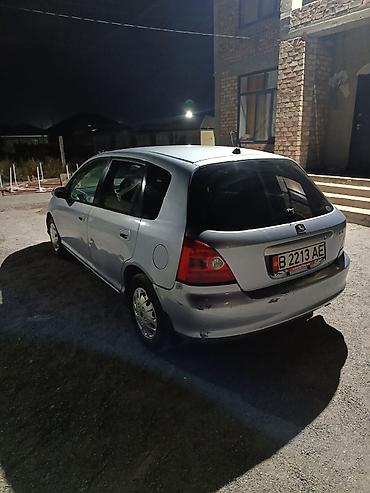 двухместная машина: Honda Civic: 2001 г., 1.5 л, Механика, Бензин, Хэтчбэк — 3