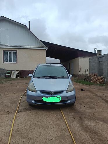 Продажа авто: Honda Fit: 2002 г., 1.3 л, Автомат, Бензин, Хэтчбэк — 2