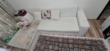 cay evi ucun divan: Künc divan, İşlənmiş, Açılmayan, Bazasız, Parça, Çatdırılma yoxdur