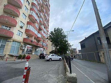 Kommersiya daşınmaz əmlakının satışı: Təcili satılır!!! Şəhərin mərkəzində 8 Noyabr metrosuna piyada 6-7 — 4