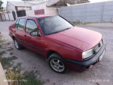 купить бу шины в бишкеке: Volkswagen Vento: 1992 г., 1.8 л, Механика, Бензин, Седан