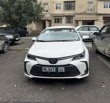 toyota land: Toyota Corolla: 1.8 l | 2024 il Sedan