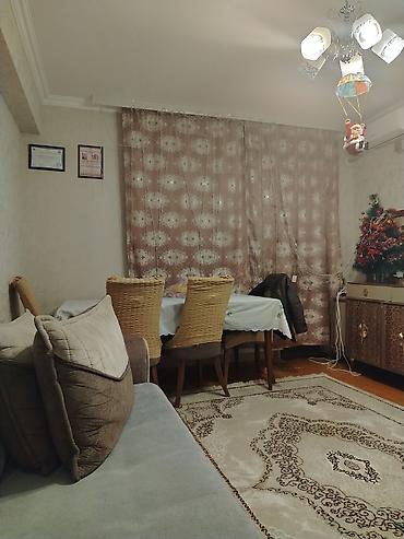 asma guzgu: Salam sts Sumqayıt da bina evi satıram 2 otaq əla remont və əşyalar — 2