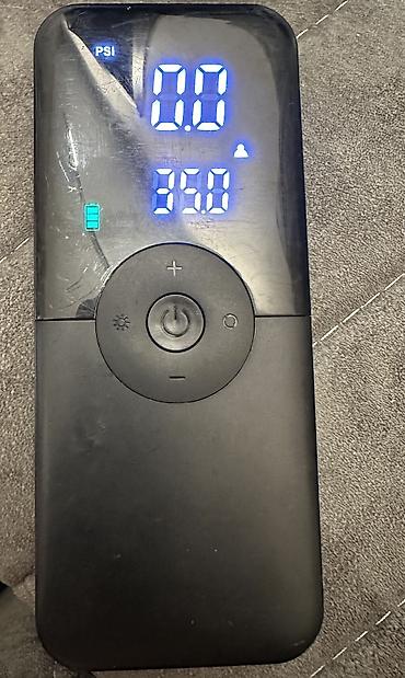 tank pro 3: Portativ akkumulyatorlu hava kompressoru (təkər şişirdən) nasos təkər — 1