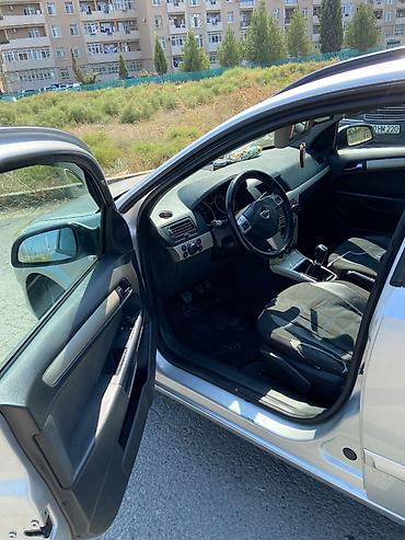 kond: Opel Astra: 1.6 l | 2007 il Universal — 2
