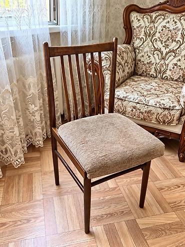 пороллон: Стул для зала, Б/у, Дерево — 1