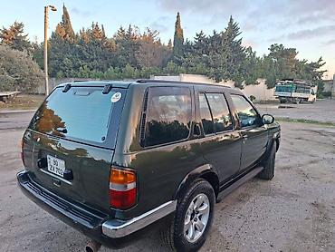 mini canta: Nissan Pathfinder: 3.3 l | 1999 il Ofrouder/SUV — 3