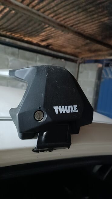 Универсальный рейлинги THULE самая мощная и дорогой в своем