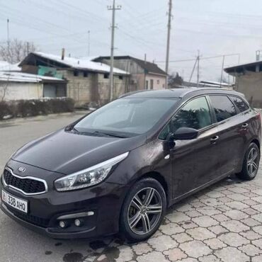 бу резина 13: Kia Ceed: 2014 г., 1.6 л, Механика, Бензин, Универсал