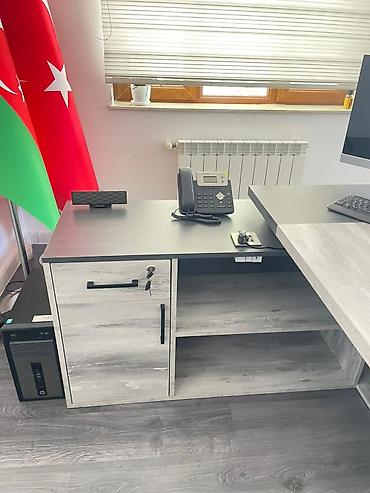 Ofis mebeli: İşlənmiş, Müdir üçün, Dördbucaq masa — 8