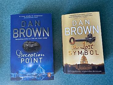 Kitablar və jurnallar: 2 ədəd Dan Brown kitabı. Deception Point və The Lost Symbol. İkisi — 1