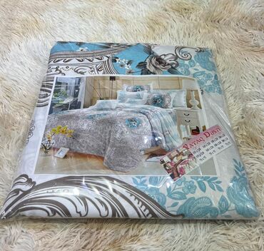 Rəflər, etajerkalar: Qızılı metal karkaslı mərmər naxışlı 2 və 3 mərtəbəli — 46