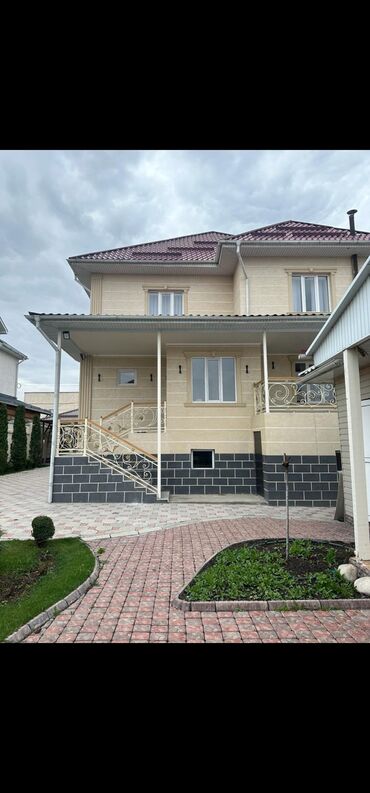 киргизия 1 дом: 300 м², 4 комнаты, Свежий ремонт Без мебели, Кухонная мебель