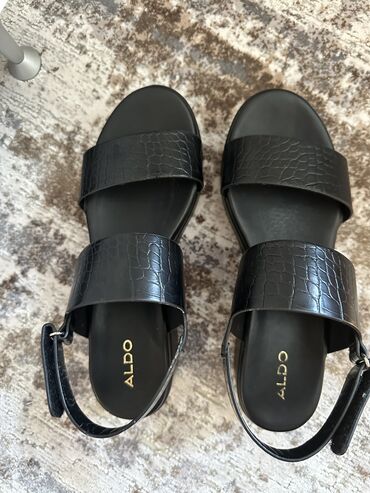 aldo zlatne sandale: Sandals, Aldo, 39