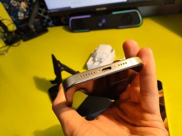 Apple iPhone: IPhone 15 Pro Max, Б/у, 256 ГБ, Серебристый, Зарядное устройство, Защитное стекло, Кабель, 81 % — 5