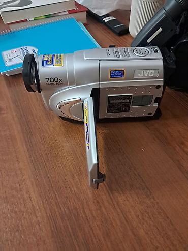 gizli səs yazan cihaz: JVC mini videokamera (bataryası őlűb başka heç bir prablemi yoxdu) - — 2
