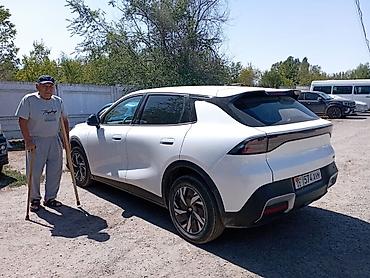 byd e6: Электромобиль CooS (кроссовер) - Кузов: 5‑дверный кроссовер, белый — 9