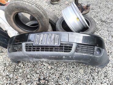 Бампер и комплектующие: Бампер Toyota, Б/у — 1