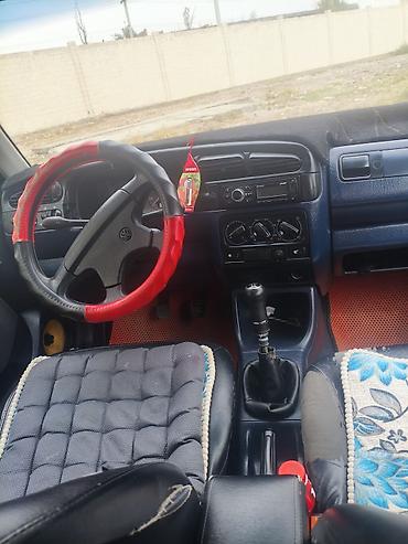 Продажа авто: Volkswagen Vento: 1987 г., 1.8 л, Механика, Бензин, Седан — 4
