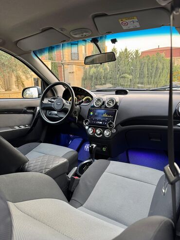 Chevrolet: Chevrolet Aveo: 1.5 l | 2022 il 120000 km Sedan — 4