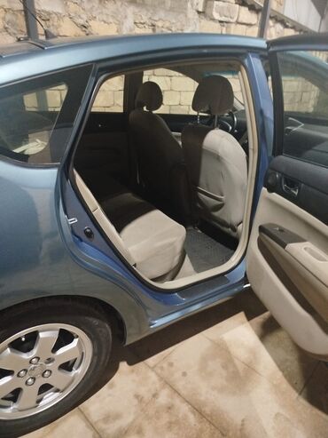 Toyota: 2008 ci il. qiymet 12000 m — 12