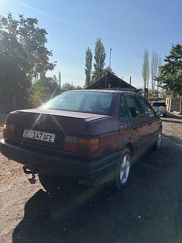 Продажа авто: Volkswagen Passat: 1989 г., 1.8 л, Механика, Бензин, Седан — 3