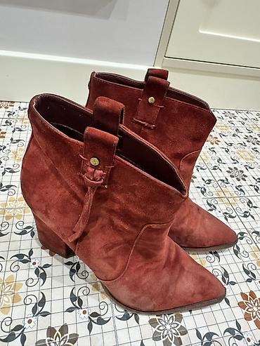 bot ayaqqabı: Sam Edelman qadın çəkmələri
100% zamsha. 
Olcu 37 — 2