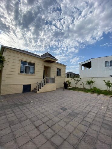 Həyət evləri və villaların satışı: TƏCİLİ SATILIR! ÜNVAN: Mənzil Corat Bağlarında, Port Novkhani — 2