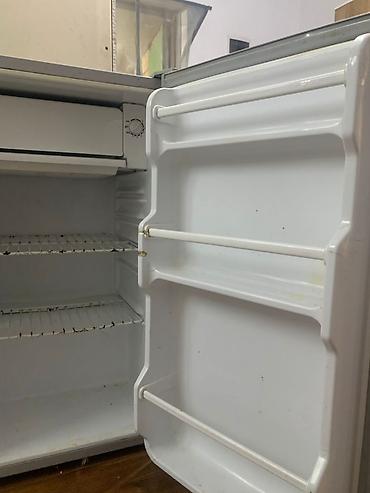 марозильники: Компактный холодильник Whirlpool + газовая плита Ferre Холодильник: - — 3