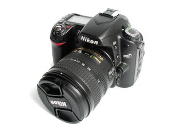 фотоаппарат никон 830: Продаю фотоапарат Никон д80 с обьективом 18-55 цена 8000 сом