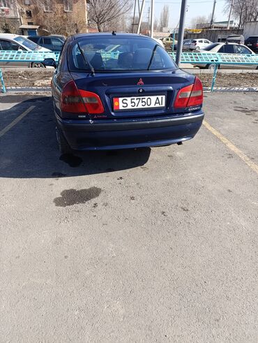 Mitsubishi: Mitsubishi Carisma: 2000 г., 1.8 л, Механика, Бензин, Хэтчбэк